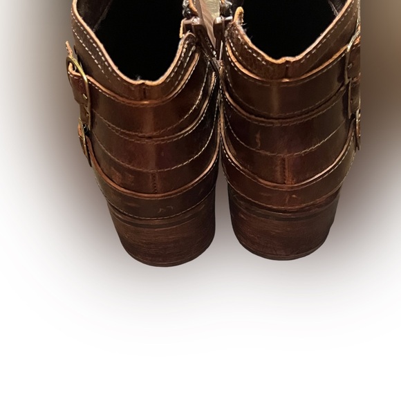 Matisse Kate brown distressed leather side zip bootie size 9.5m - Picture 2 of 4